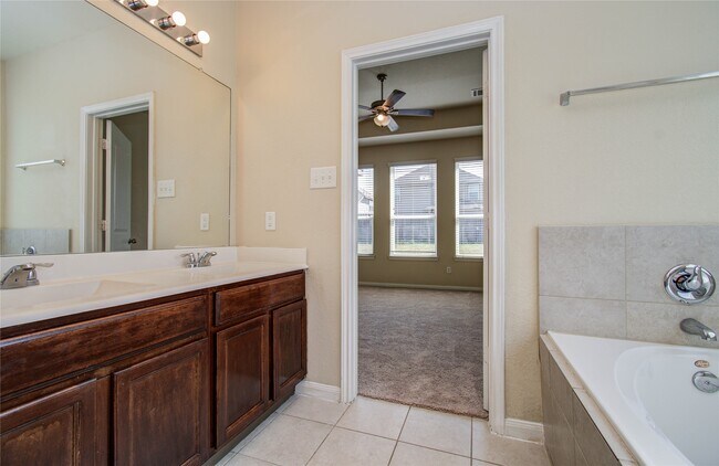 Building Photo - 24931 Puccini Pl