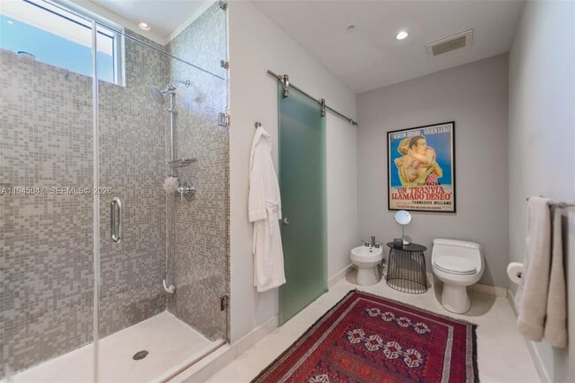 Foto del edificio - 7934 West Dr