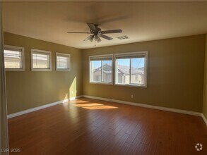 Building Photo - 9796 Bedstraw St