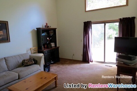 Foto del edificio - 2334 Hillwood Dr E