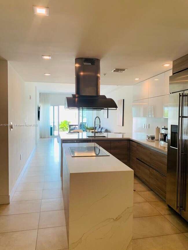 Foto del edificio - 6580 Indian Creek Dr