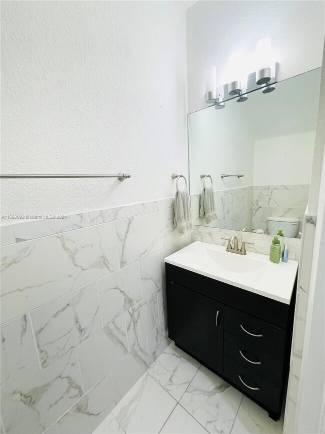 Foto del edificio - 16940 SW 138th Ct