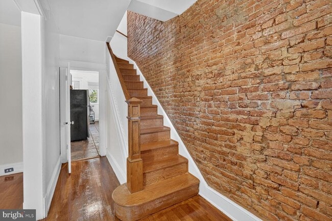 Building Photo - 623 Farragut St NW