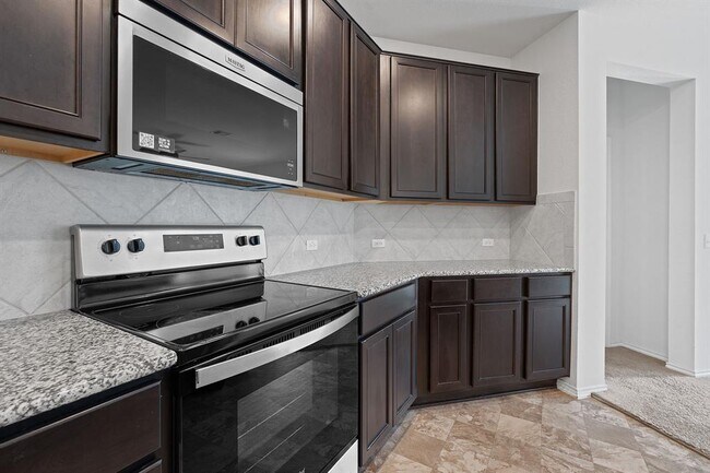 Foto del edificio - 4720 Pell Rd