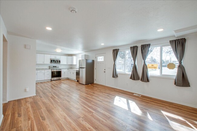 Foto del edificio - Beautifully Updated Duplex in Southeast Boise