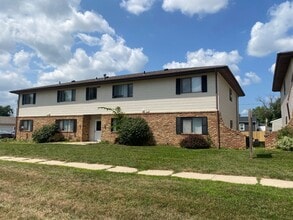 Building Photo - 890 Grand Ave