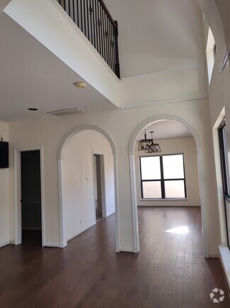 Building Photo - 2454 Bering Dr