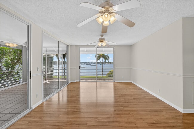 Building Photo - 1071 Sugar Sands Blvd