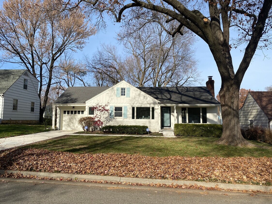 4408 W 54th St, Roeland Park, KS 66205 House Rental in Roeland Park