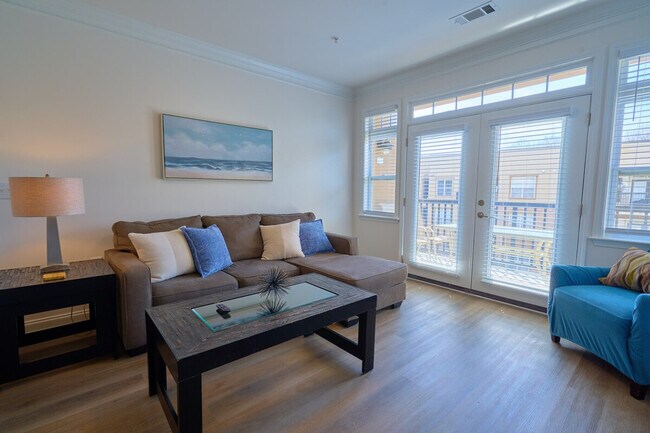 Foto del edificio - 3373 Renaissance Park Pl