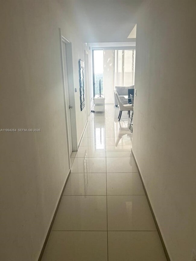 Foto del edificio - 5300 NW 85th Ave