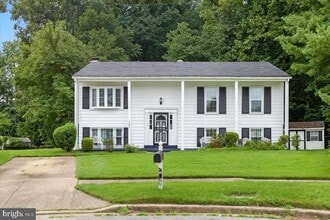 Building Photo - 7201 Fairfield Ct
