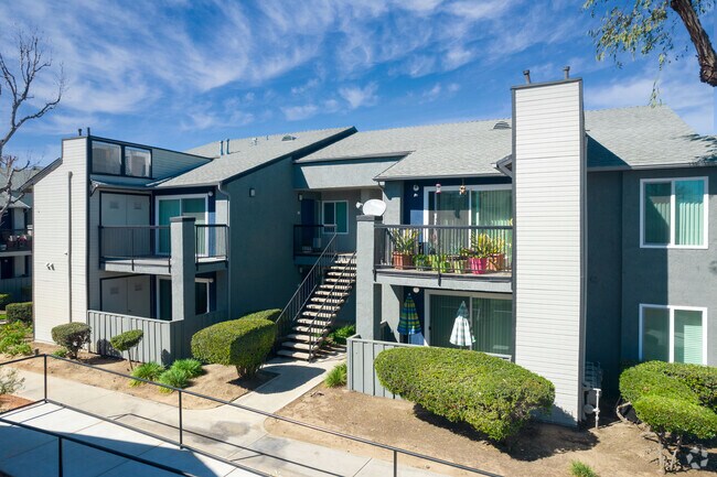 Foto del edificio - The James Apartments