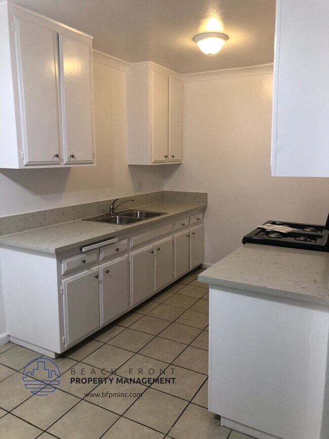 Foto del edificio - 6257 Friends Ave