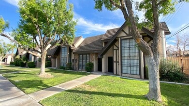 Building Photo - 6554 Ironbark Ln