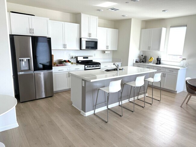 Foto del edificio - 1052 Kendale Wy