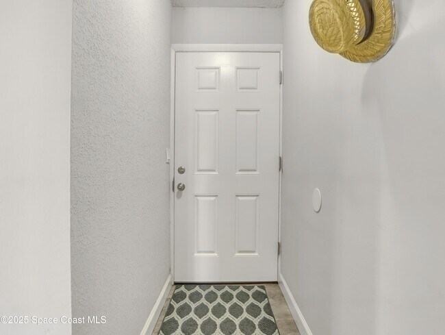 Foto del edificio - 170 Paradise Blvd