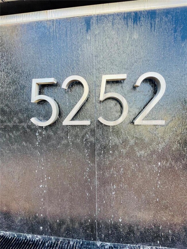 Foto del edificio - 5252 NW 85th Ave