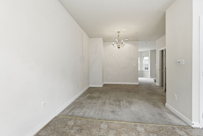 Foto del edificio - Lovely 3 BR/2.5 BA Townhome in Camp Springs!