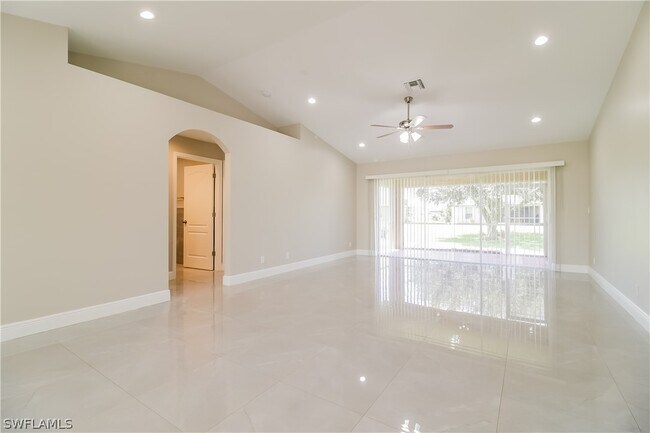 Foto del edificio - 5116 Butte St