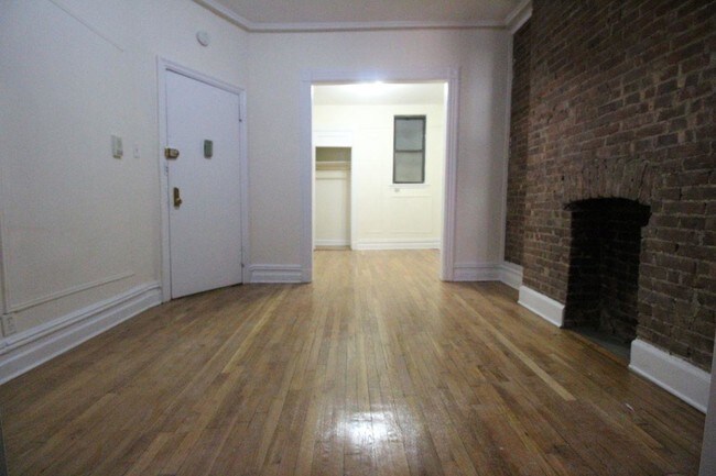 Building Photo - 483 Columbus Avenue