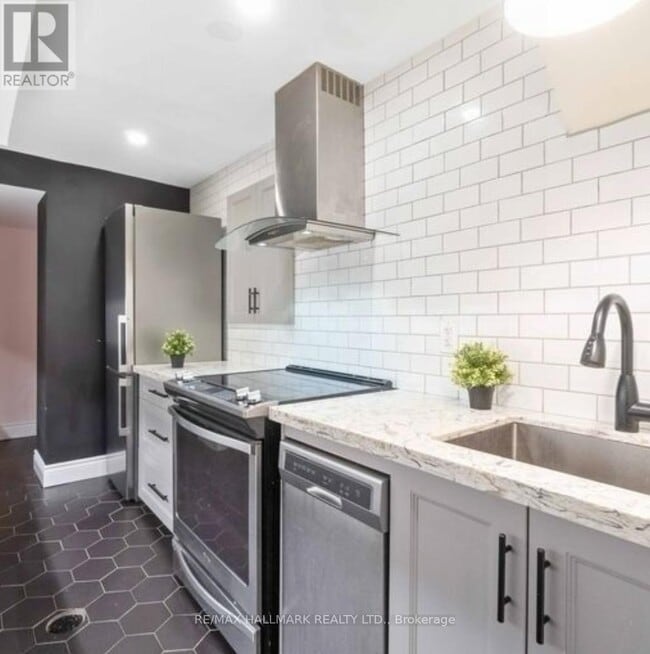 Building Photo - 23 Wycombe Rd