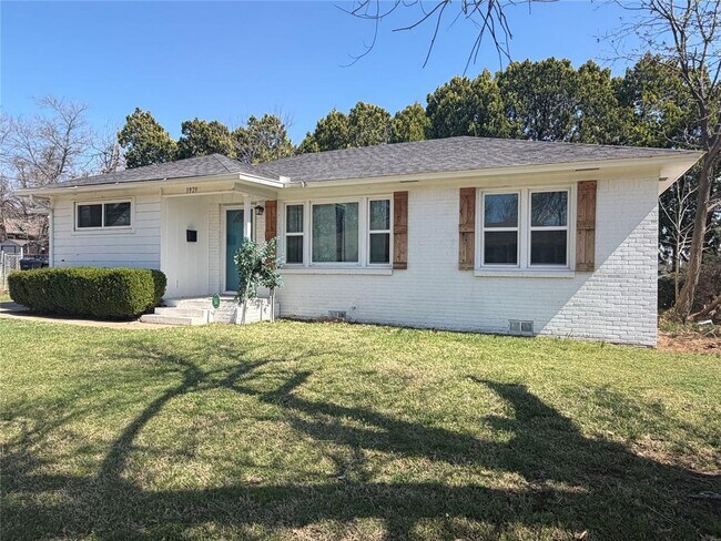 Foto del edificio - 3929 NW 32nd St