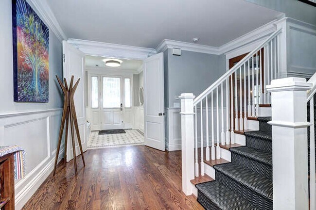 Foto del edificio - Beautiful Luxury Home Available in Boulder