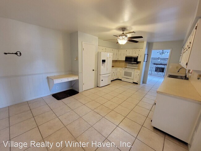 Building Photo - 4 br, 3 bath House - 555 Alachua Drive
