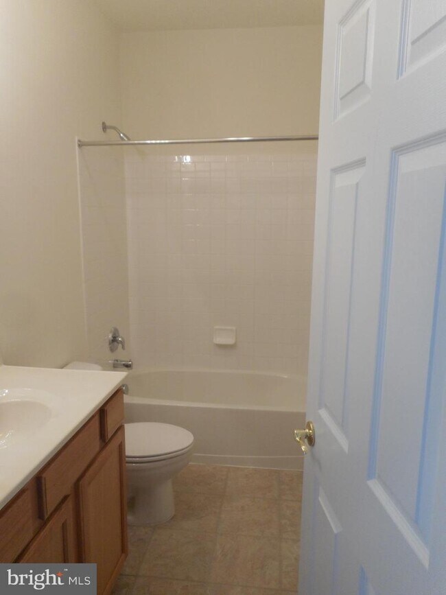 Building Photo - 3600 Secret Grove Ct