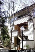 Building Photo - 10048 Hellingly Pl