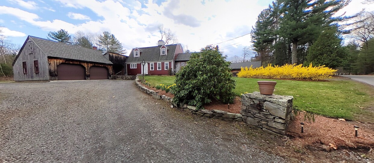 Primary Photo - 316 Linden St