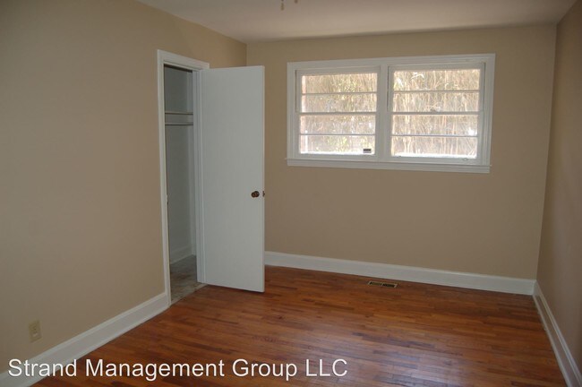 Building Photo - 2 br, 1 bath House - 903 TENTH AVE
