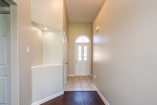 Foto del edificio - 10909 Lexington Dr