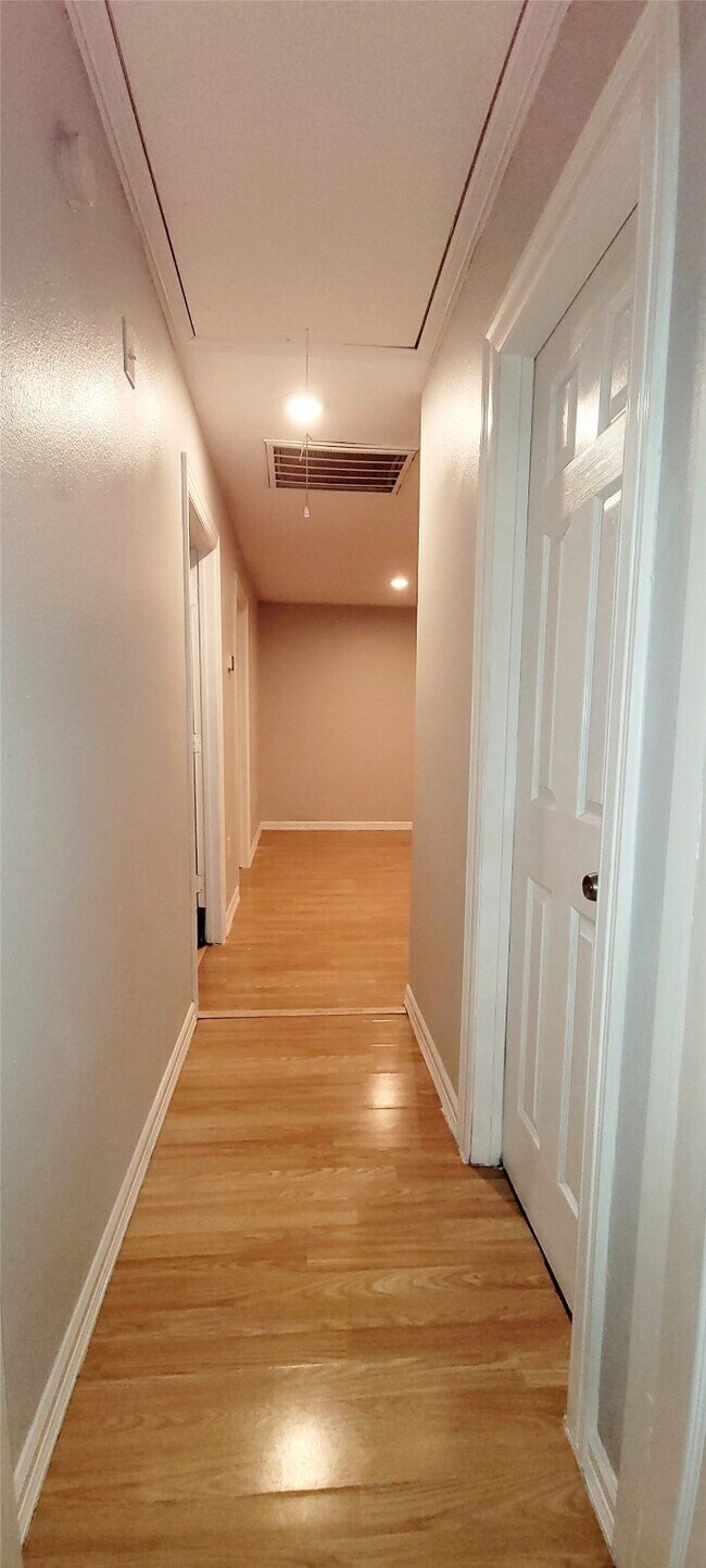 Foto del edificio - 7608 E Magnolia St