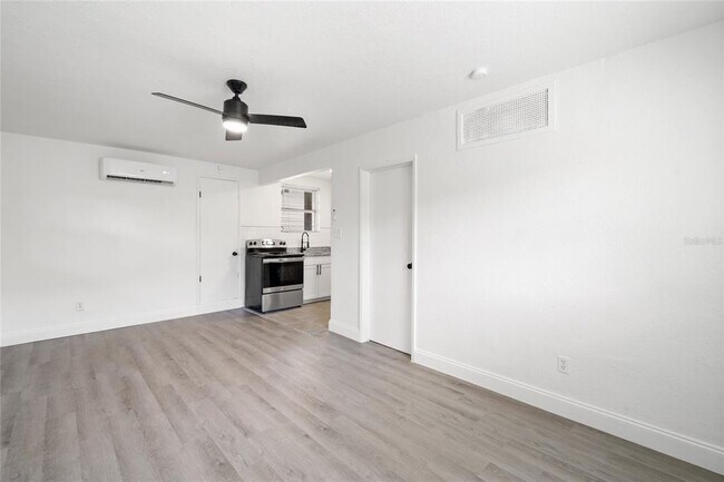Foto del edificio - 919 16th Ave N