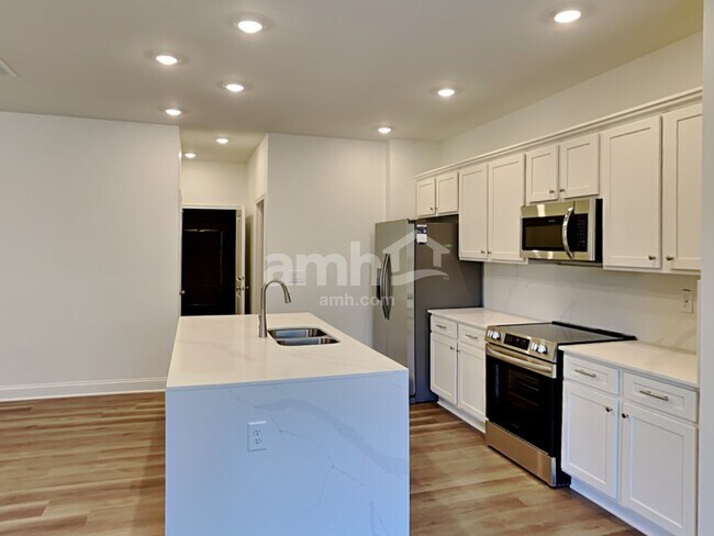 Foto del edificio - 1013 Highland Walk