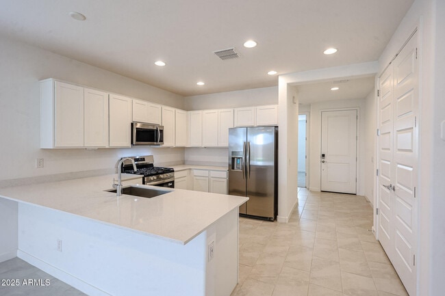 Building Photo - 17356 W Smoketree Dr