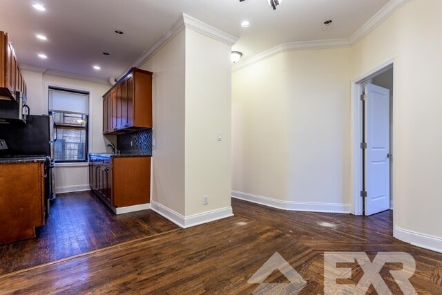 Building Photo - 1155 East 35th Street