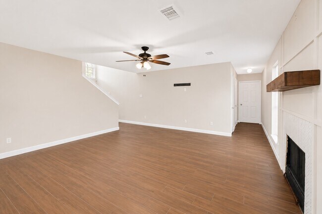 Foto del edificio - 19002 Timber Way Dr