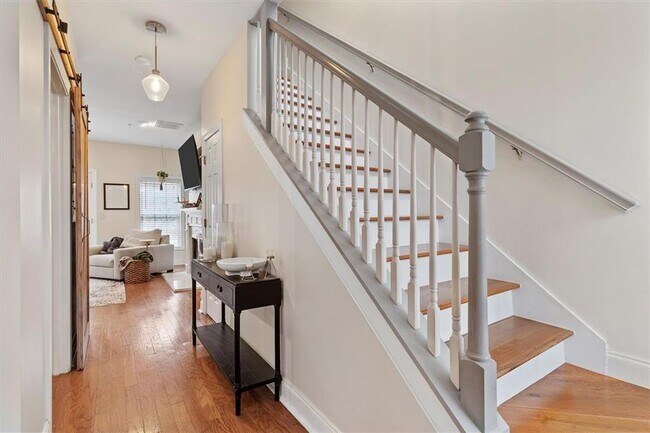 Foto del edificio - 1168 Stephens St