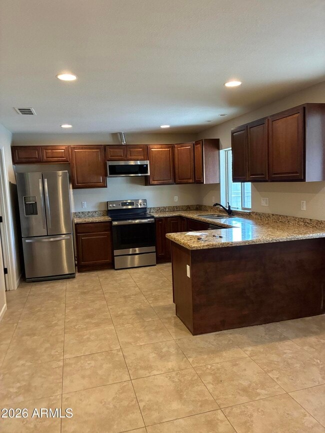 Foto del edificio - 2058 E Fremont Dr