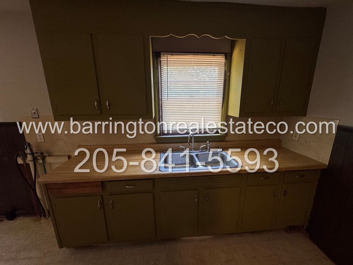 Building Photo - 5413 Terrace J