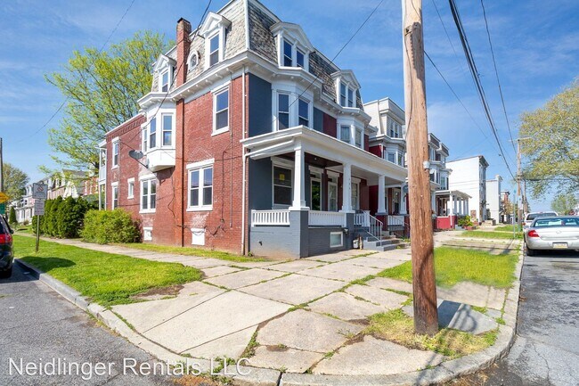 Building Photo - 5 br, 1 bath House - 530 Seneca Street