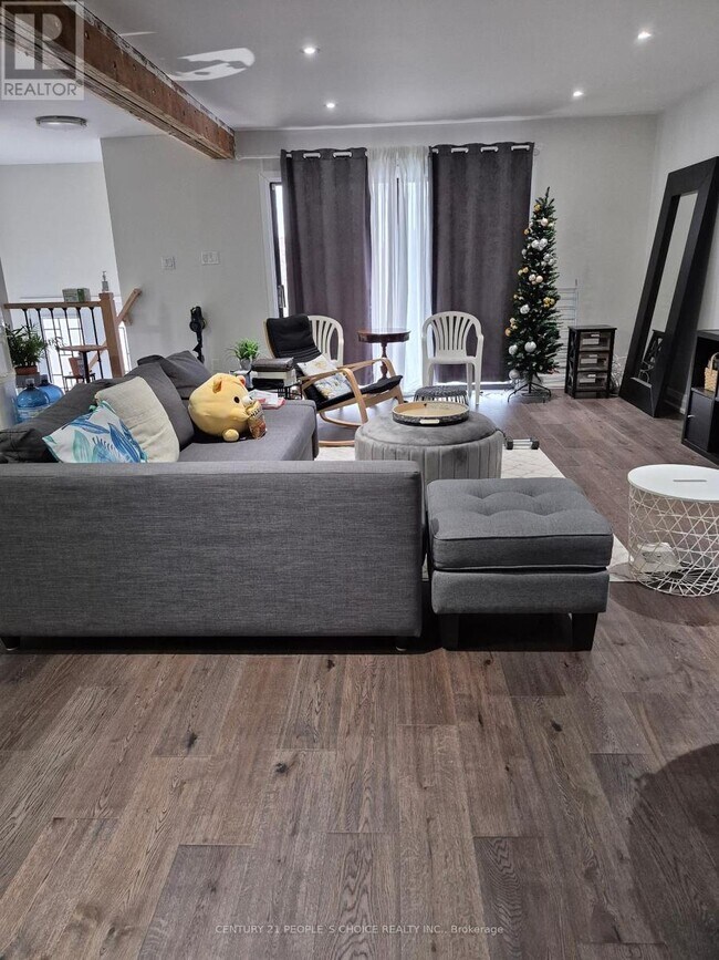 Building Photo - 82 John Lindsay Ct