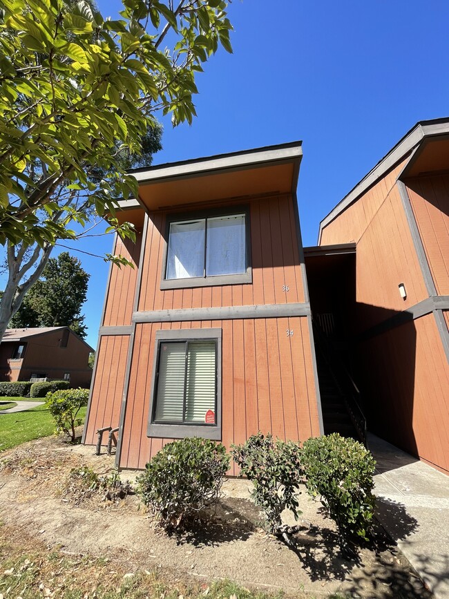 Building Photo - 38627 Cherry Ln