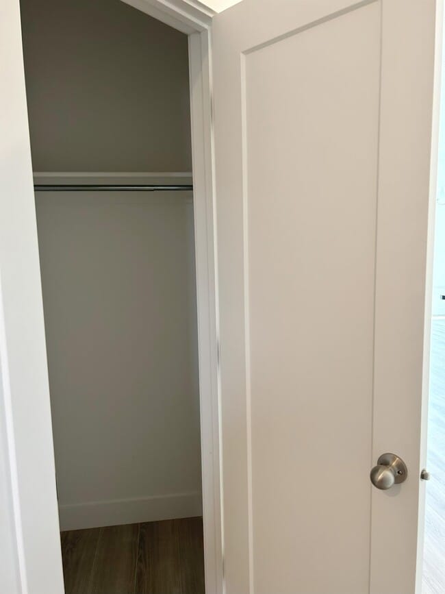 Foto del edificio - 5118 Lakefield Dr