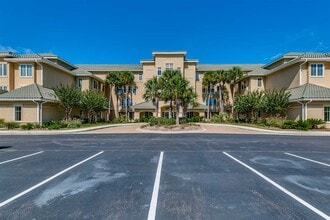 Building Photo - 2180 Waterview Dr
