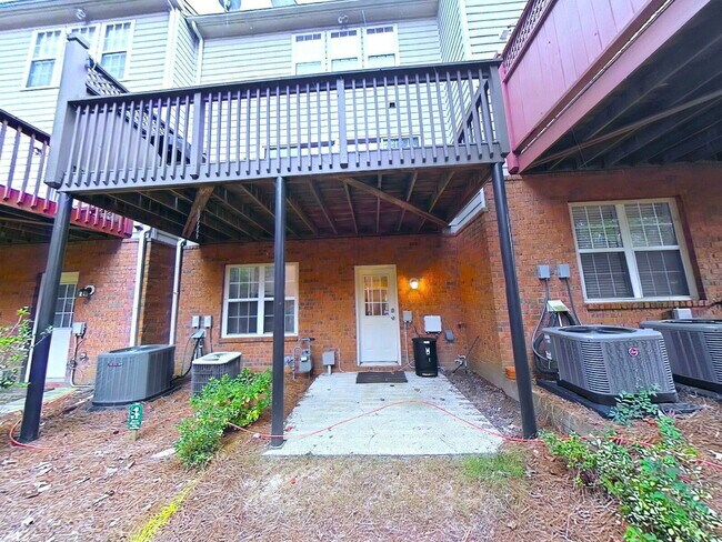 Building Photo - 5149 Manerdale Dr SE