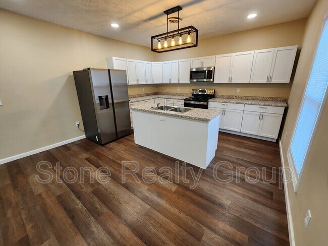 Foto del edificio - 1423 Maple Ave